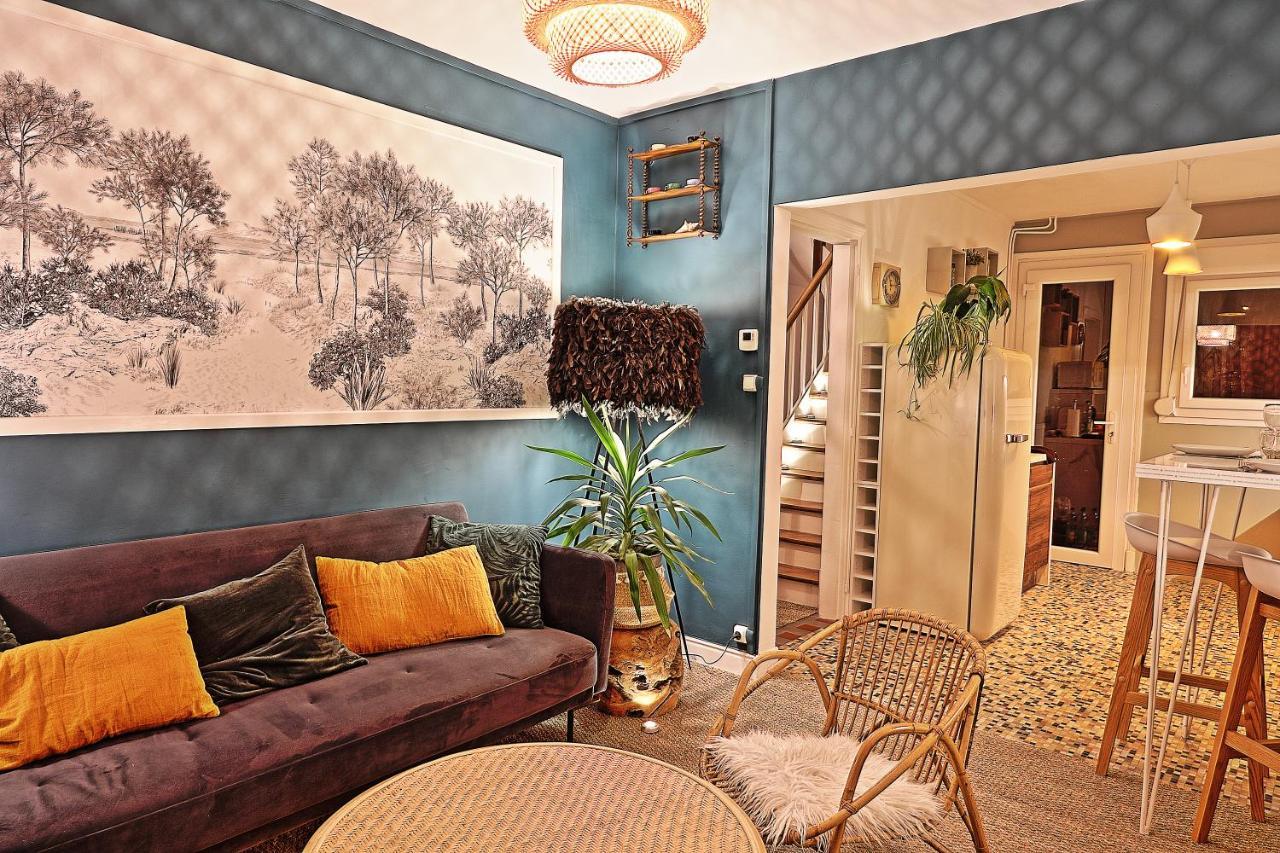 Seaside Charm: Les Terrasses Front De