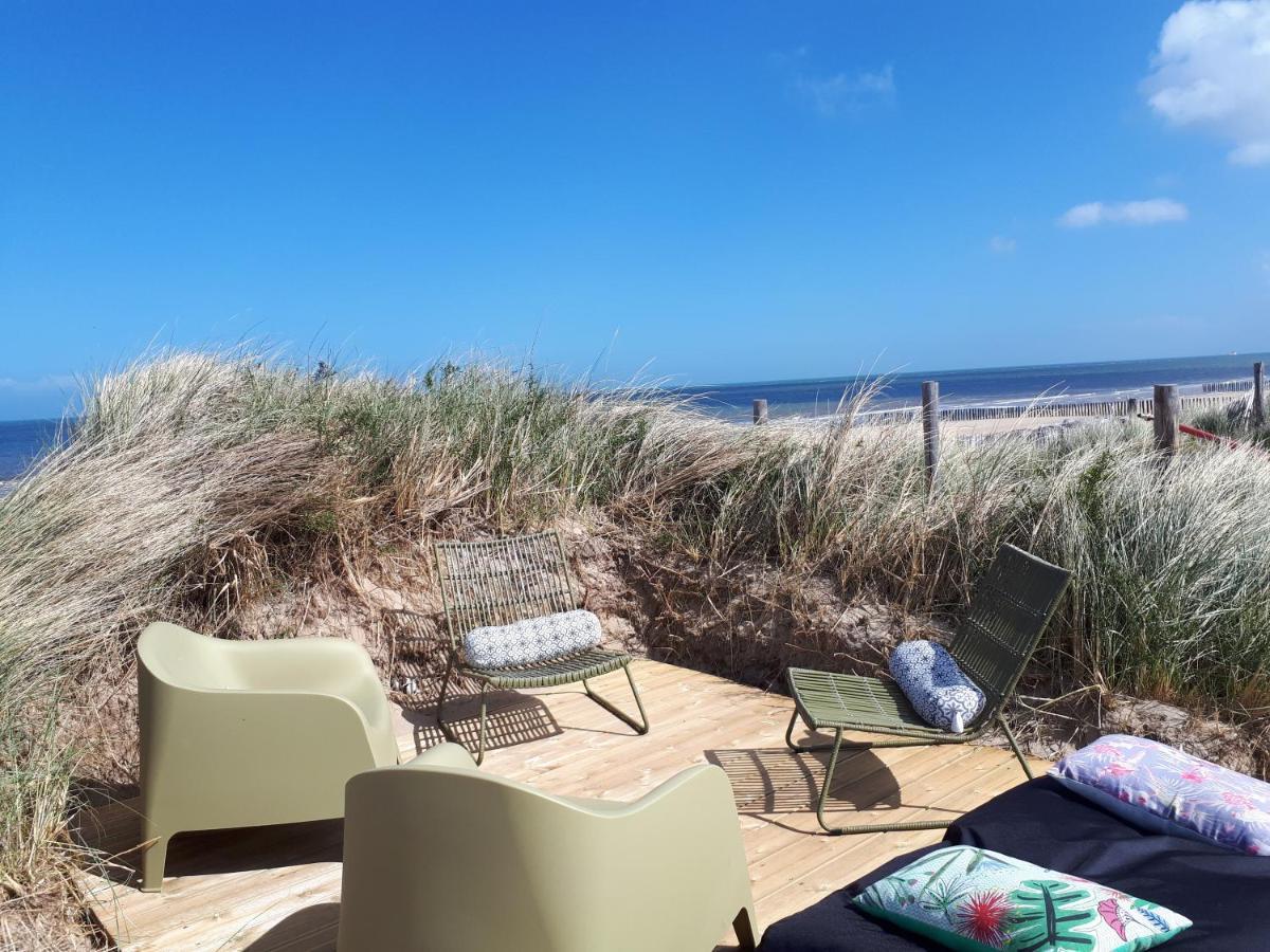 Seaside Charm: Les Terrasses Front De