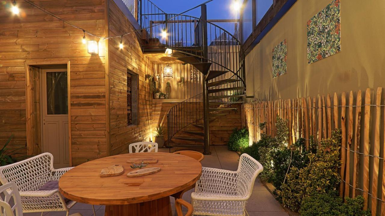 Seaside Charm: Les Terrasses Front De Holiday home